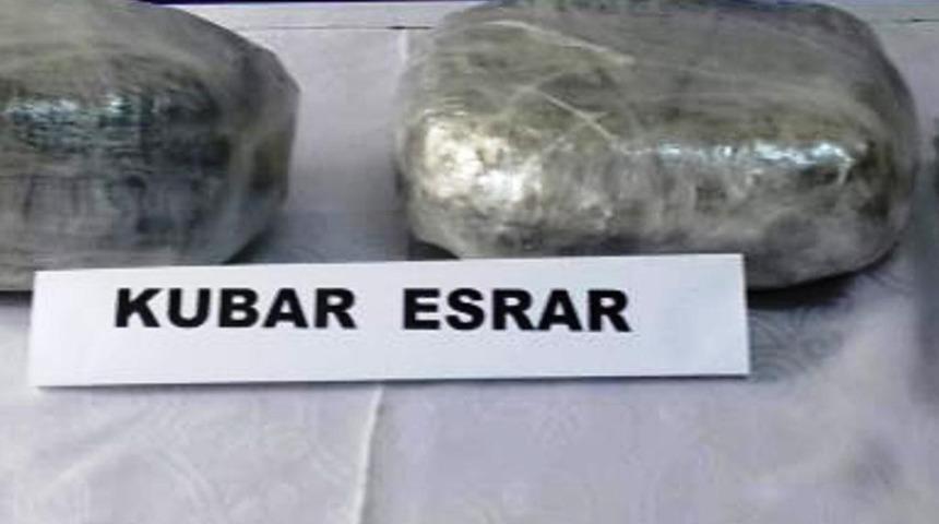 Germencik&rsquo;te 800 gram kubar esrar ele ge&ccedil;irildi