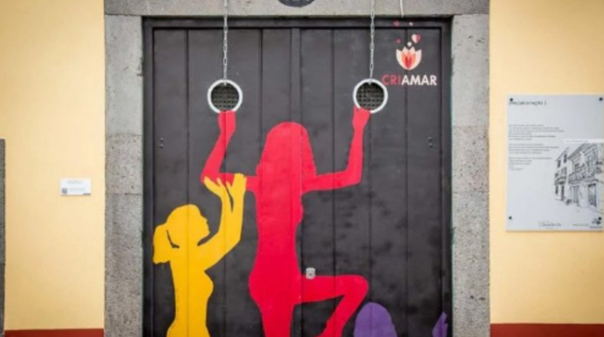 Portekiz’in Funchal kentinde sanatı sokağa taşıyan birbirinden güzel 20 tasarım kapı