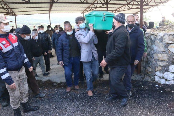 Uludağ’da ölü bulunan doktor toprağa verildi G3