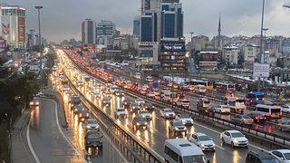 İstanbul'da yine trafik kilit: 18.25 itibarıyla yüzde 63