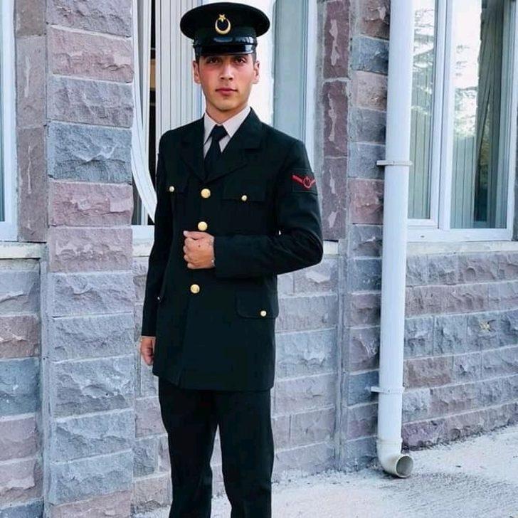 Uzman onbaşıyı öldüren zanlı adliyeye sevk edildi G3