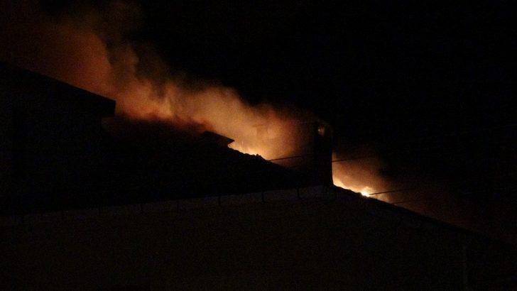 Sinop’ta şömineden çıkan yangın pansiyonu küle çevirdi G4