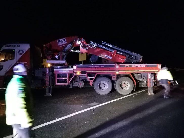 Rize’de kazaya müdahale etmeye giden ambulansla tır çarpıştı G4