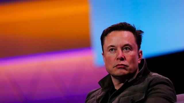 Tesla ve SpaceX'in kurucusu Elon Musk Clubhouse'a katıldı.