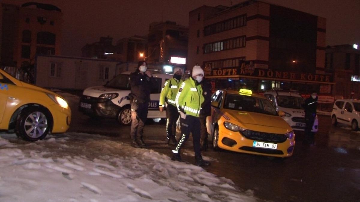 Ticari taksiye binen m&uuml;şterileri rahatsız eden koku taksiciyi ele verdi