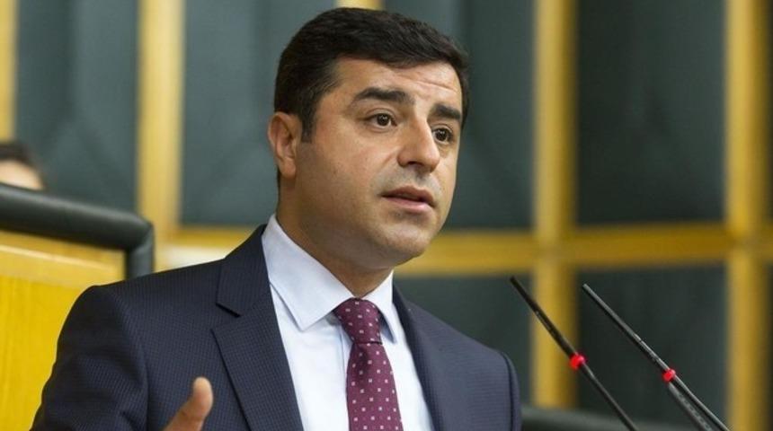 Demirtaş: FET&Ouml;'c&uuml;ler mal gibi ortada kaldı