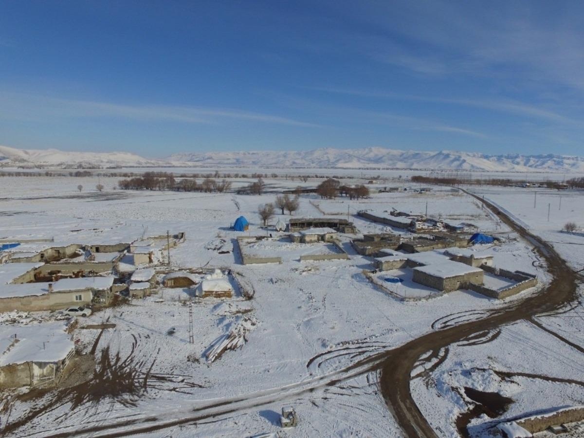 Sultan Sazlığı Kuş Cenneti beyaza b&uuml;r&uuml;nd&uuml;