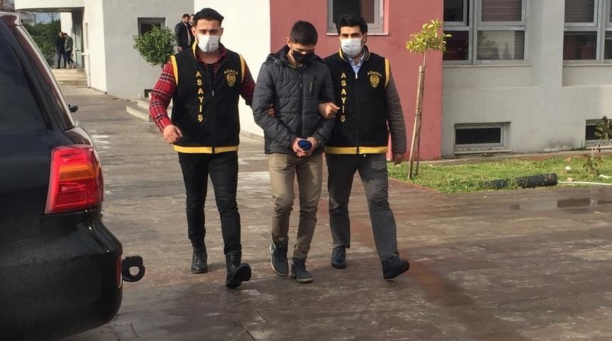 Adana&rsquo;da 21 yıl 8 ay hapis cezasıyla aranan h&uuml;k&uuml;ml&uuml; yakalandı