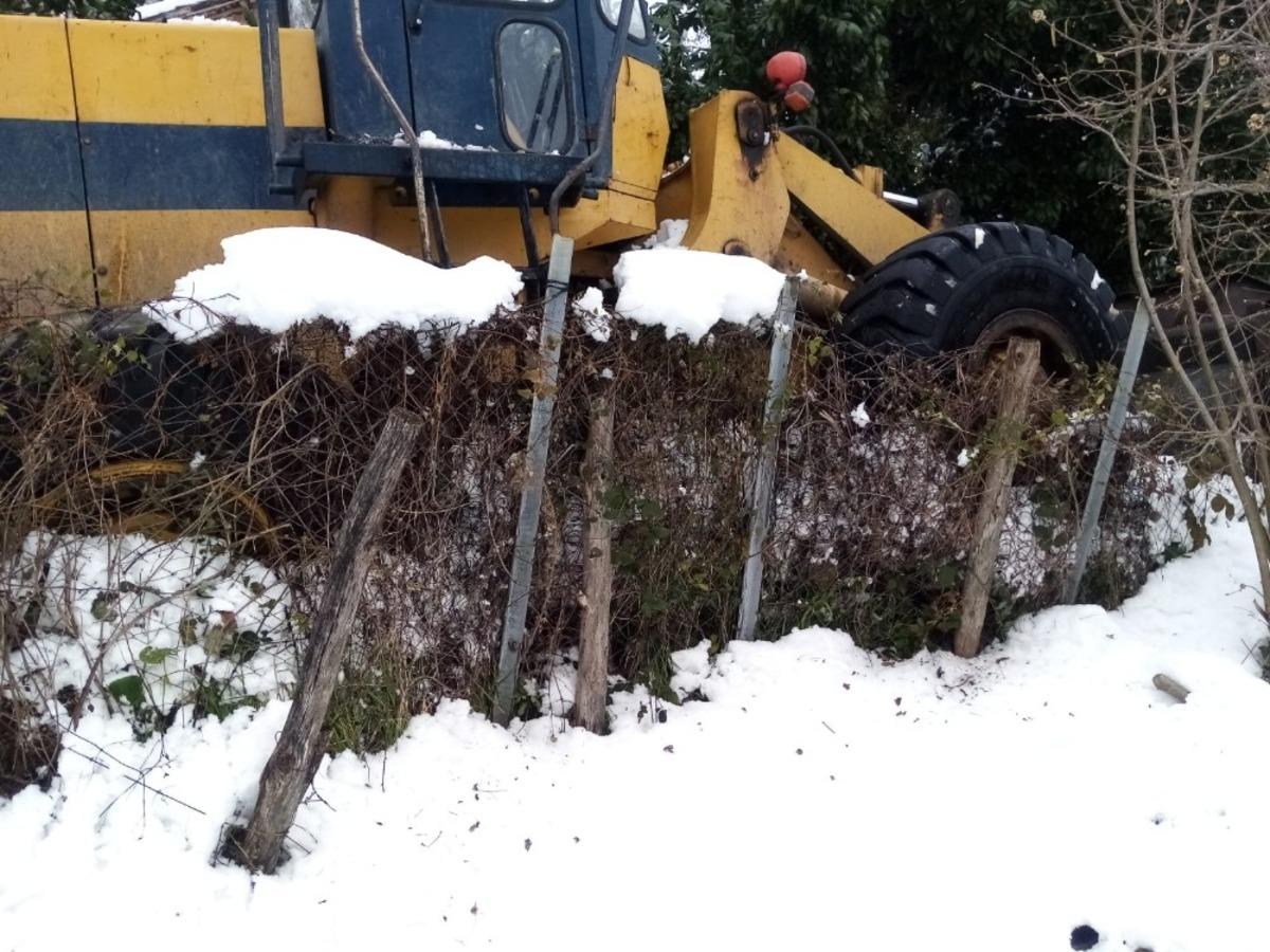79 yaşındaki hasta i&ccedil;in 70 santimetre kar temizlendi