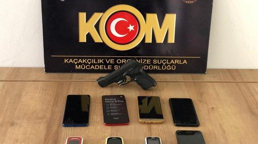 Adıyaman’da kaçak cep telefonu ele geçirildi