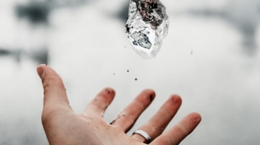 ‘Foyası meydana çıkmak’ deyiminin anlamı nedir? ‘Foyası meydana çıkmak’ deyiminin gerçek hikayesi nedir?