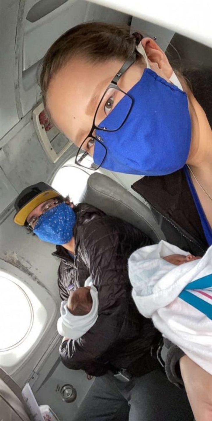 ABD'de karantinada doğan ikizler 9 ay sonra evine döndü G2