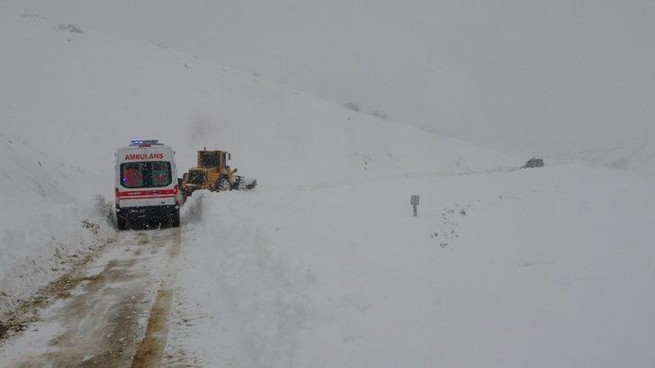 Ekipler diyaliz hastası yaşlı kadın için seferber oldu G5