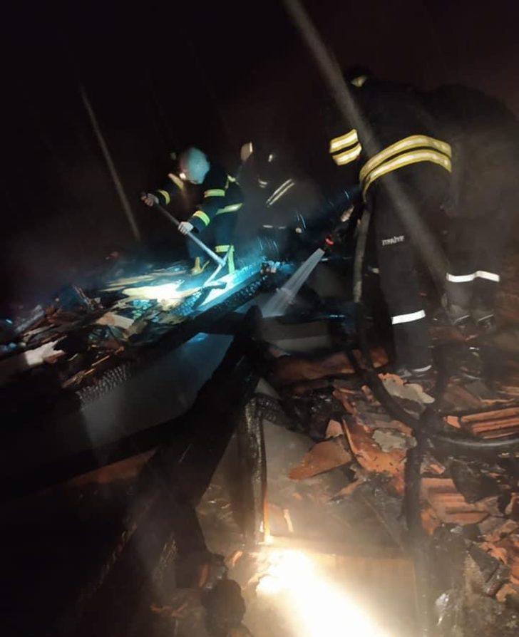 Karaağaç köyü camisinde yangın çıktı G2