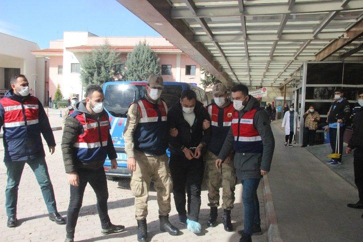 Kırmızı bültenle aranan üst düzey DEAŞ’lı terörist adliyeye sevk edildi G3