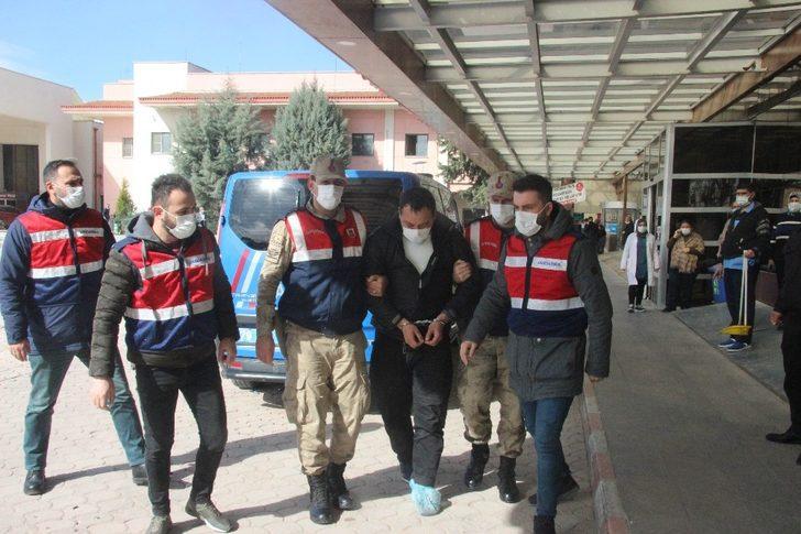 Kırmızı bültenle aranan üst düzey DEAŞ’lı terörist adliyeye sevk edildi G4