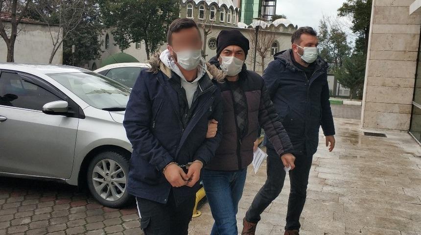 Samsun’da uyuşturucu hapla yakalanan 2 kişi adliyeye sevk edildi