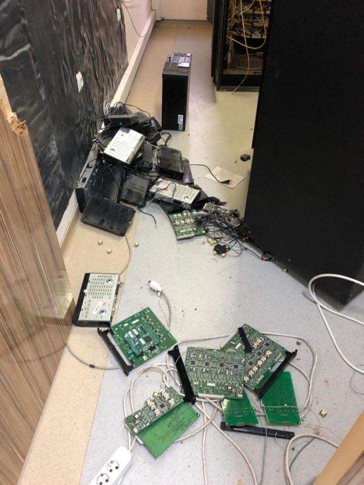 Bursa’da 3 okulu soyan hırsızlar kamerada... G4