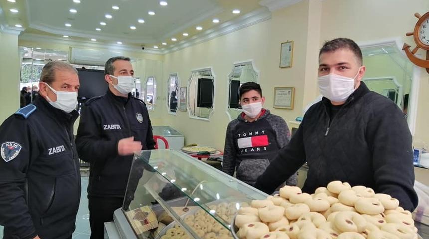Zabıta tatlıcıları denetledi