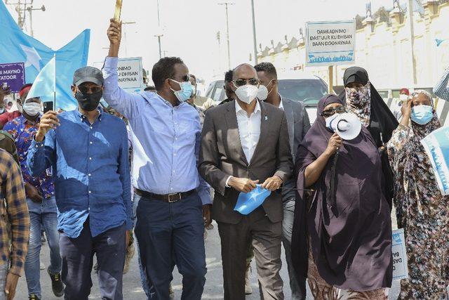 Somali’de Cumhurbaşkanı Fermacu karşıtı protesto düzenleyen muhaliflere ateş açıldı