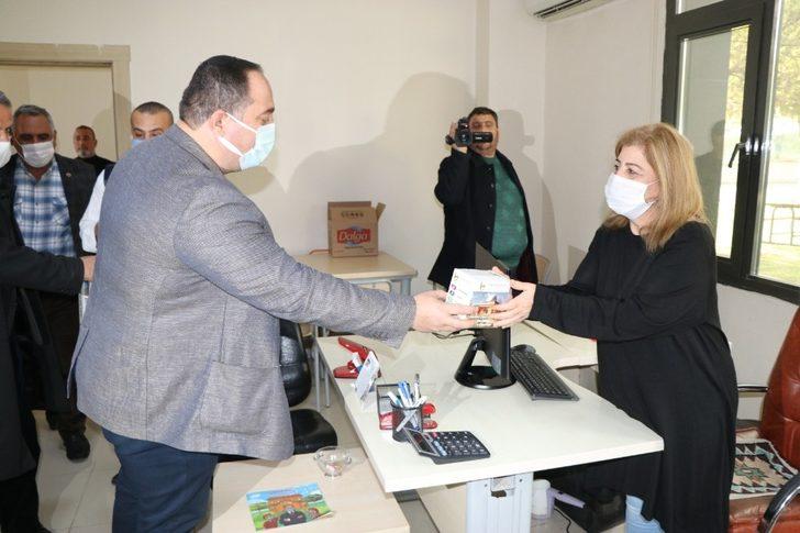 Viranşehir’de Ragaip Kandilinde simit ikramı G2