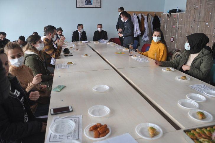 Muhtardan öğretmelere ‘hoş geldiniz’ tatlısı G2