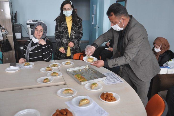 Muhtardan öğretmelere ‘hoş geldiniz’ tatlısı G4