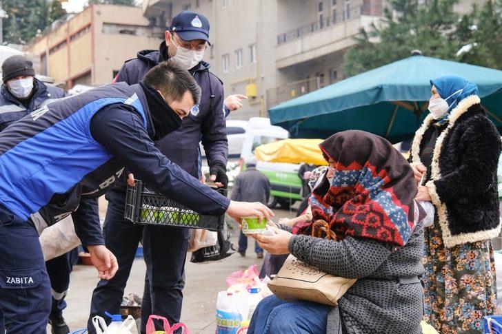 Giresun’da pazarcı esnafına sıcak çorba ikram edildi G1