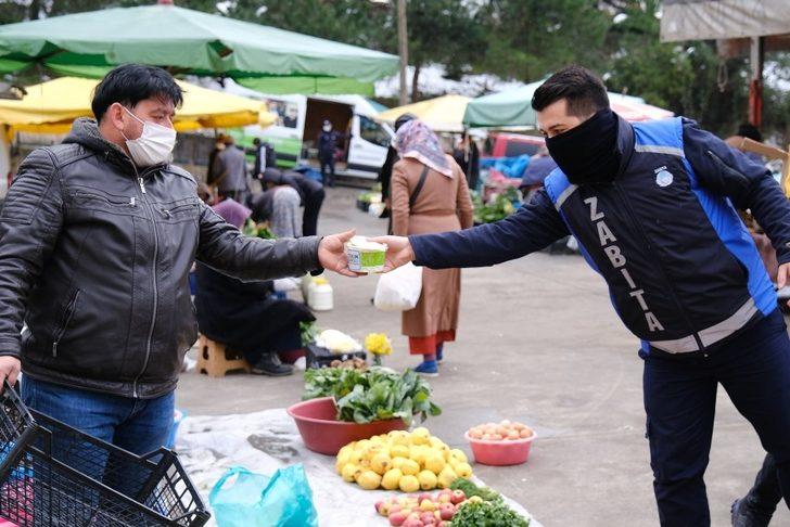 Giresun’da pazarcı esnafına sıcak çorba ikram edildi G3
