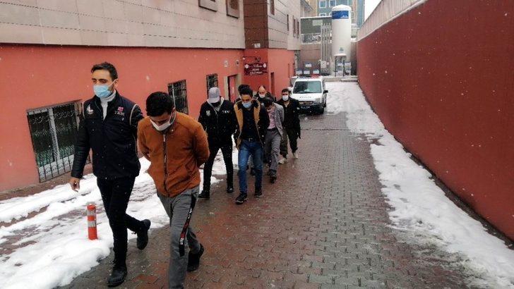 Kayseri’deki DEAŞ operasyonunda gözaltına alınan 4 kişi adliyede G3
