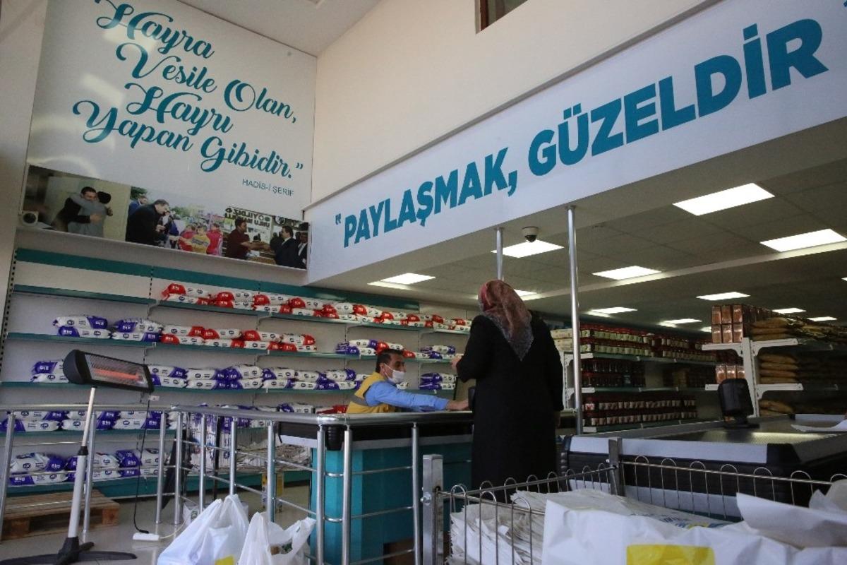 Haliliye&rsquo;de yardım desteği devam ediyor