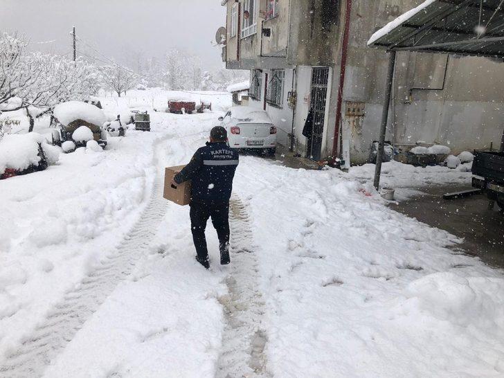 Yürekleri ısıtan ekipler kar kış dinlemedi G4