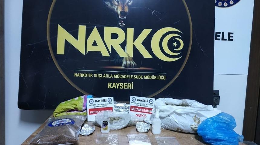 Kayseri&rsquo;de 795 gram sentetik uyuşturucu ele ge&ccedil;irildi