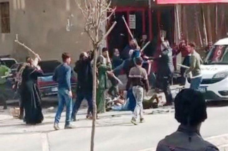 Şanlıurfa’da taşlı sopalı kavga kamerada G4