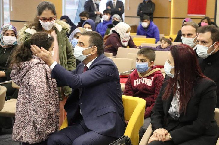 Siirt’te yetim çocuklar doyasıya eğlendi G3