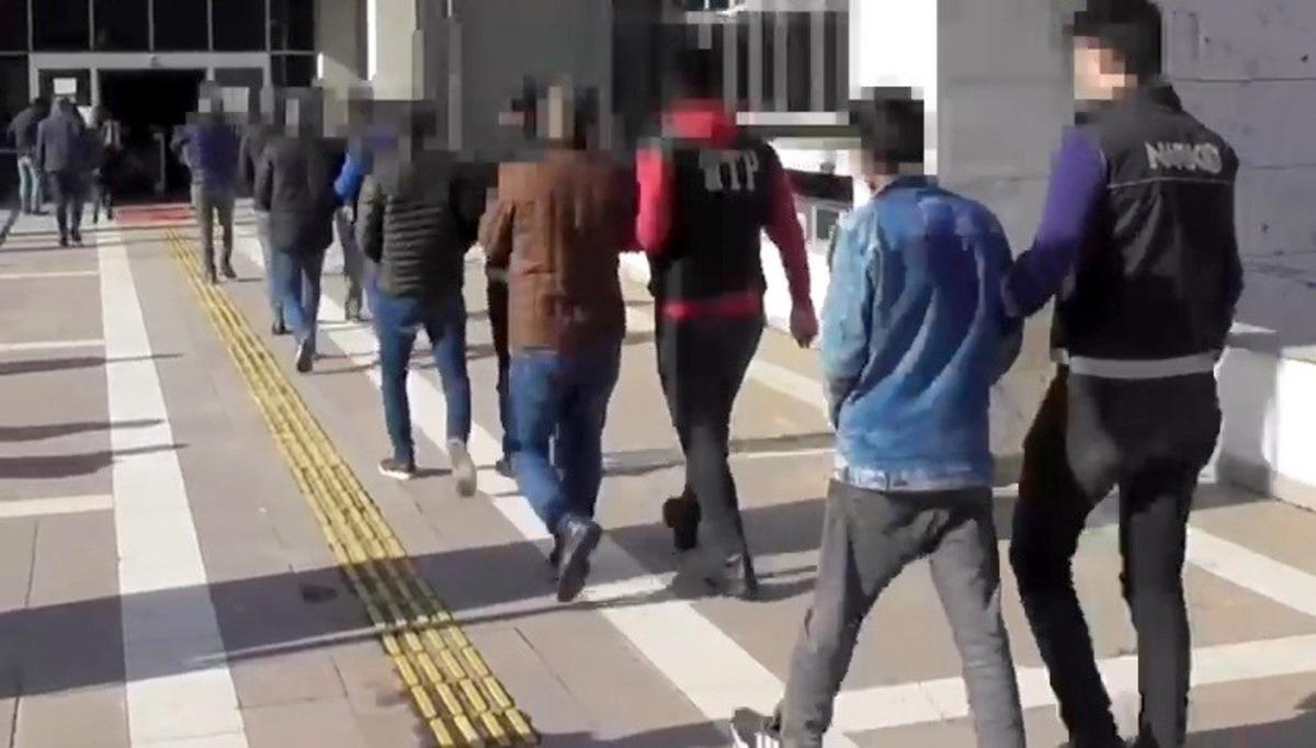 Osmaniye&rsquo;de torbacılara şafak operasyonu: 12 g&ouml;zaltı