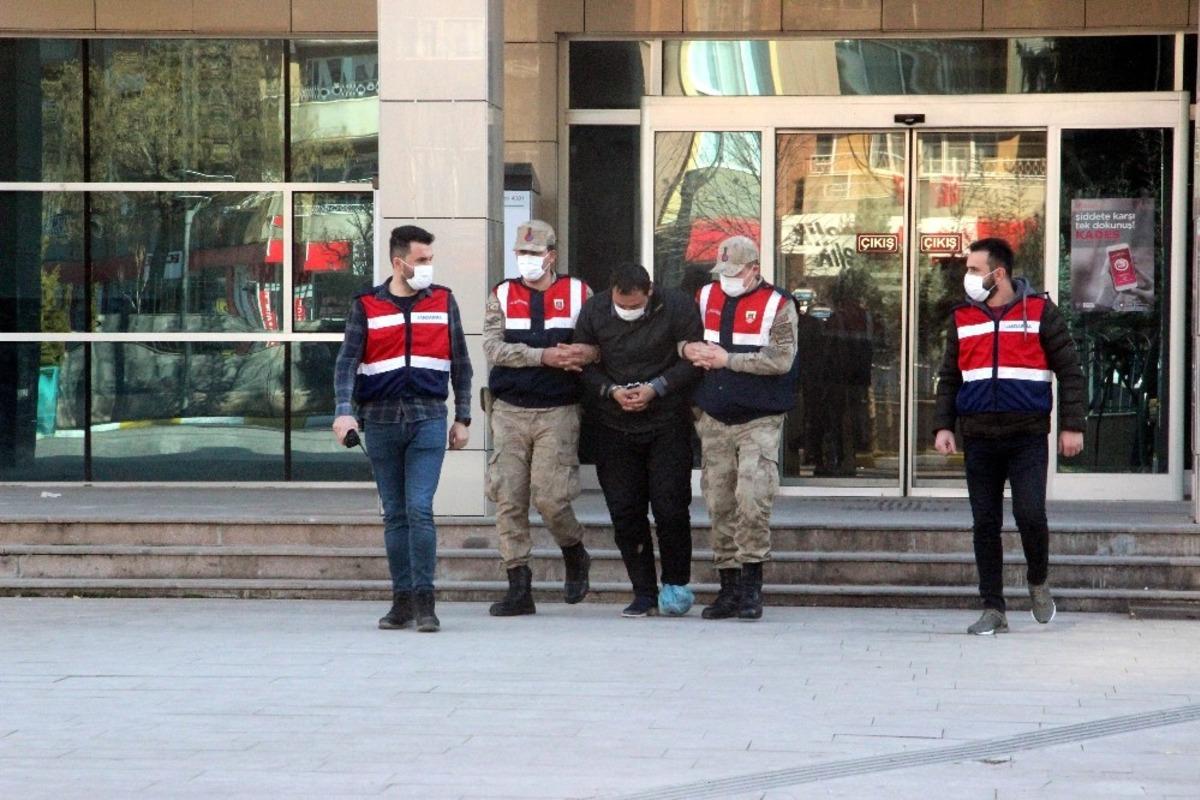 Kırmızı b&uuml;ltenle aranan &uuml;st d&uuml;zey DEAŞ&rsquo;lı ter&ouml;rist tutuklandı