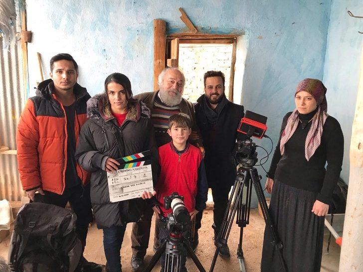 Usta oyuncu korona virüse yenik düştü G3