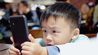 Çin'de tek çocuk politikası gevşetiliyor!