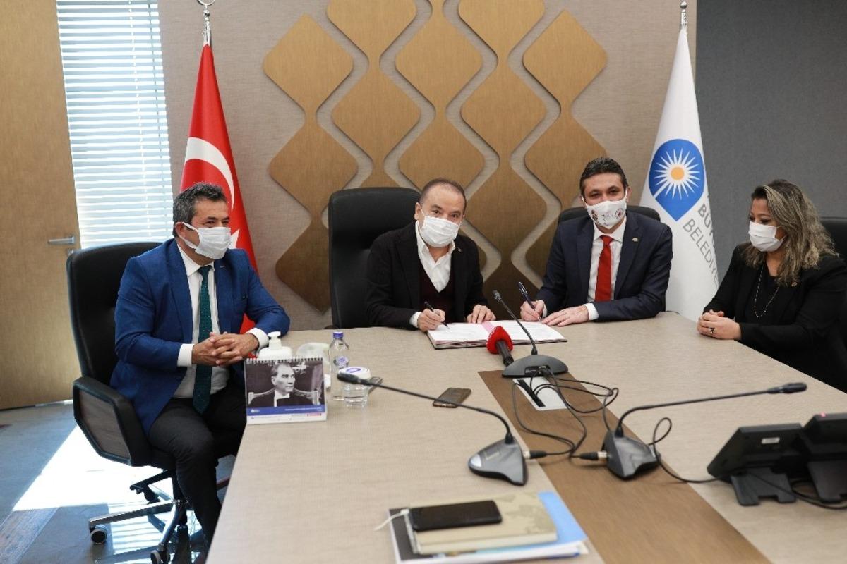 B&uuml;y&uuml;kşehir Belediyesi, T&uuml;m Yerel-Sen ile toplu iş s&ouml;zleşmesi imzaladı