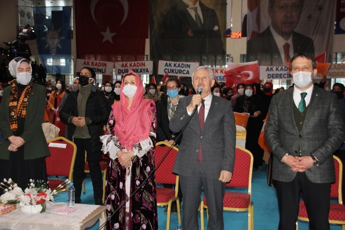 AK Parti Hakkari Kadın Kolları Başkanı Ertuş g&uuml;ven tazeledi