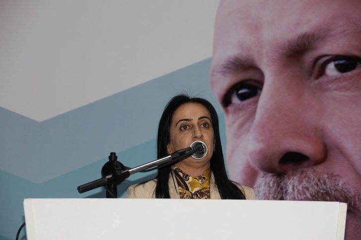 AK Parti Hakkari Kadın Kolları Başkanı Ertuş güven tazeledi G2