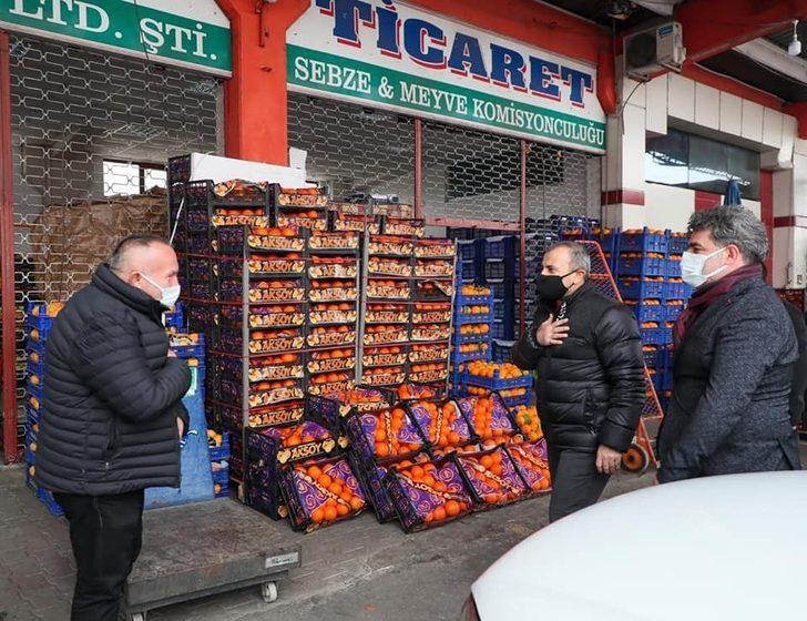 Vali, hal esnafıyla bir arada G3