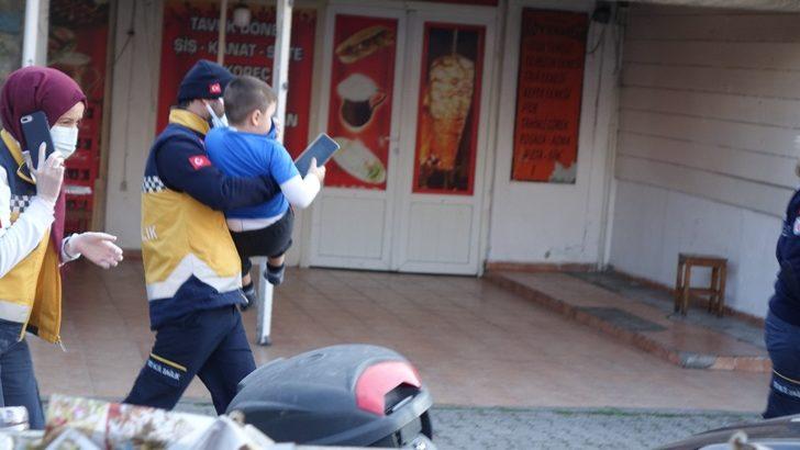 Küçükkuyu’da ev yangını: 8 kişi dumandan etkilendi G2