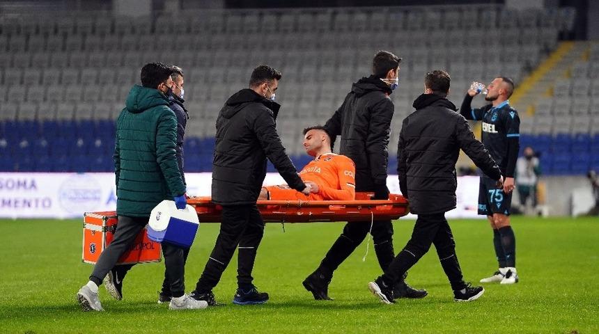 Başakşehir'de Deniz Türüç şoku! Maç içinde iğne oldu