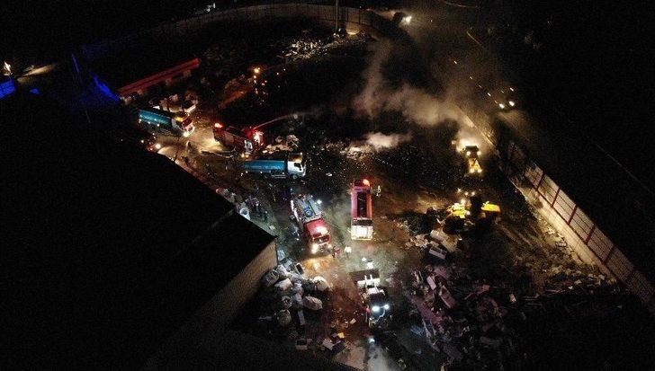 Geri dönüşüm tesisindeki yangın söndürüldü G2