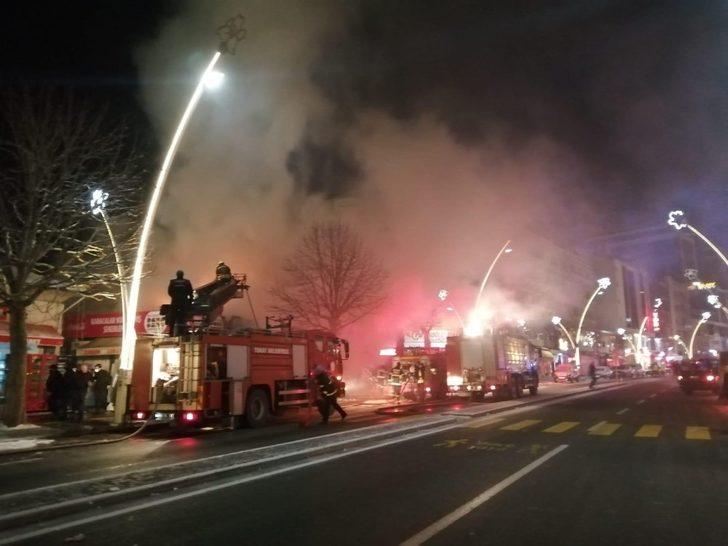 Tüp patlaması sonucu çıkan yangında 3 iş yeri yandı G2