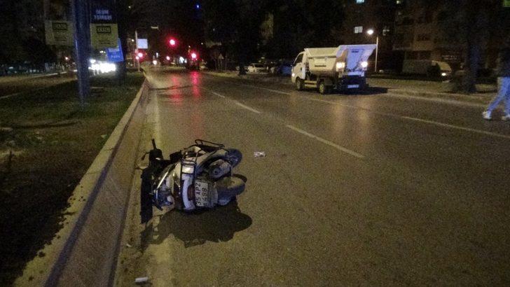 İzmir’de motosiklet sürücüsü kazada ağır yaralandı G4