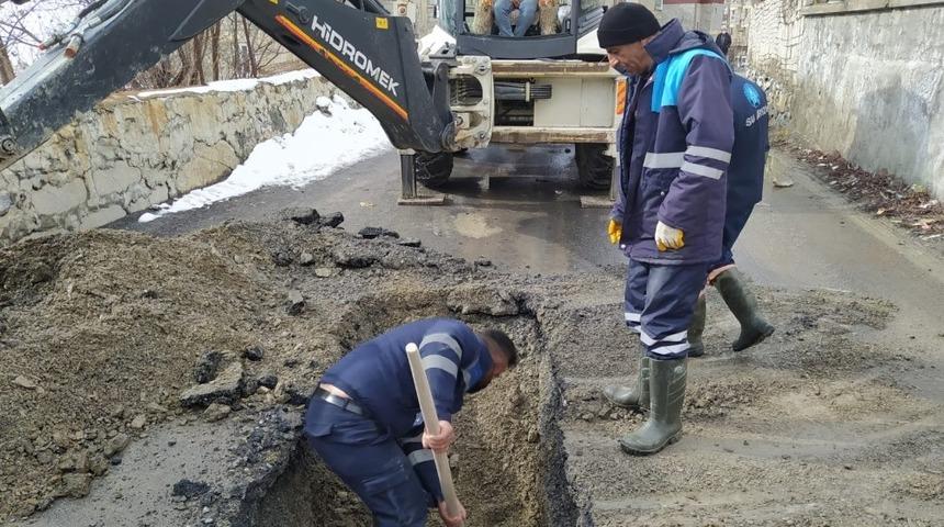 Hakkari&rsquo;de su arızası &ccedil;alışması