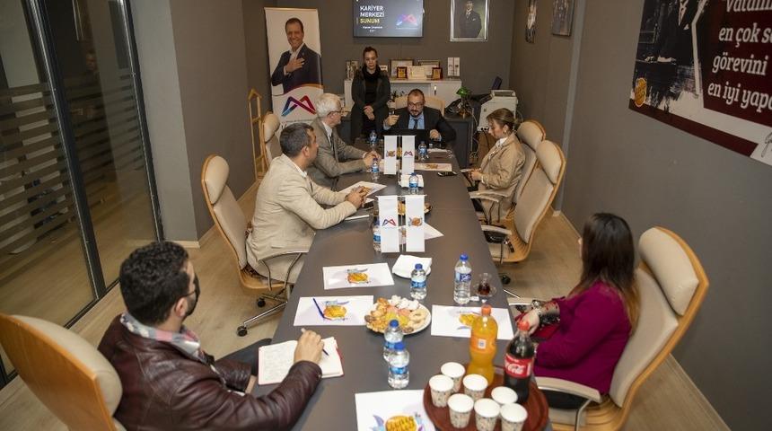 Kariyer Merkezi &lsquo;Askıda Kariyer Projesi&rsquo;ni başlatıyor